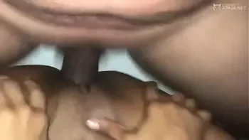 Dominicana singando con el amigo de su marido