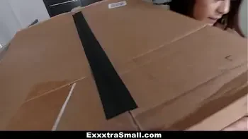 Delivery Guy Fucking Jasmine