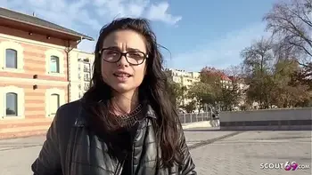 GERMAN SCOUT - Teeny mit Zahnspange bei Casting Anal gefickt