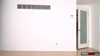 My sophisticated stepmom deepthroated my big hard cock