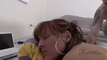 Vater fickt Tochter beim schlafen....  WIEDERLICH