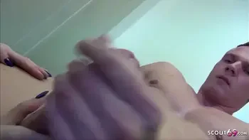 German Teen - Mary Wet und SexyRia beim Partnertausch Fick im Büro Deutsch