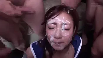 OMG! I NEED HER NAME!!!