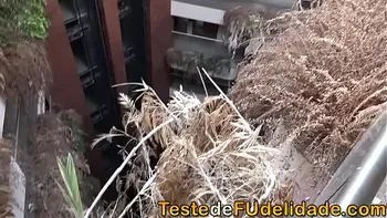 Empresário dotado transou com a mendigata gostosa em prédio abandonado ( Shayenne Samara )