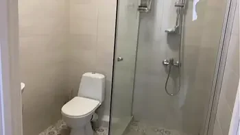 18 Year Old College Girl masturbates with me on first Tinder Date