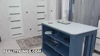 Big Naturals Erik Ever Alexa Shake Those Weighted Tits Reality Kings