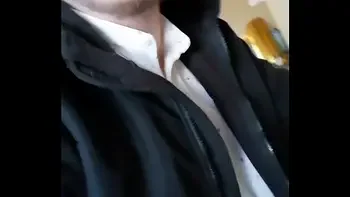 Chica e pide un anal doloroso de perrito antes de ir a la universidad