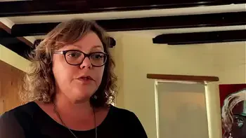 Dominatrix Mistress April - Piece of sh*t treatment to her slave