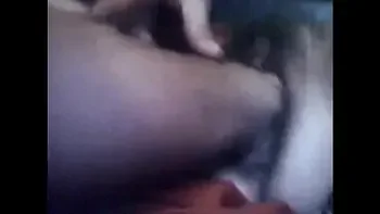 Waltraud liebt fisting, sich wichsen und dann mich blasen.AVI