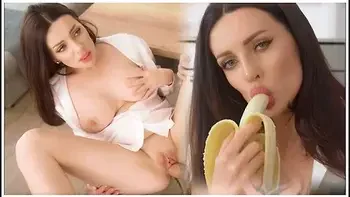 I Came Twice When She Put A Banana In Her Mouth With Luna Roulette