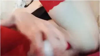 Sexy Milf With Erect Nipples Masturbates Her Big Wet Pussy