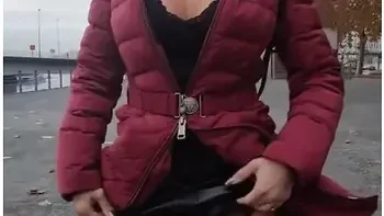 Little Angel In Baisee Dans Un Sexshop De Nantes - Avec Le Journal Du Hard !