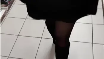 Flashing Without Panties And Crotchless Pantyhose In A Shoe Store
