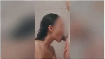 Seducing Bf When Taking Shower, Ends Up Squirting A Lot