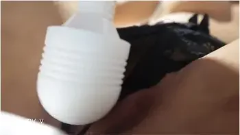 在酒店穿开裆t裤自慰第一次投( W )