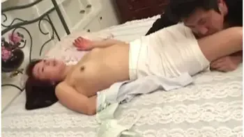 Japanese Stepmom Blowjob A Dick And Fucking Young