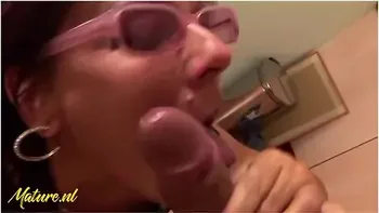 Kinky Wife Cant Wait Until Shes Home So She Sucks Her Boyfriend In A Cab