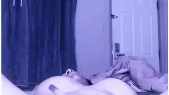 Hot Hotel Finger Bang! And Pussy Juice Licking