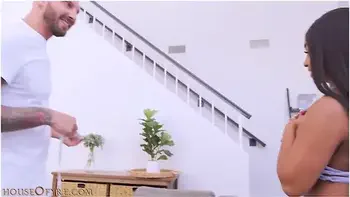 Lily Starfire Juicy Bubble Booty In