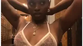 IG live hoe twerking