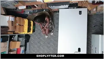 Daya Knight in Case No.1986744 - Shoplyfter