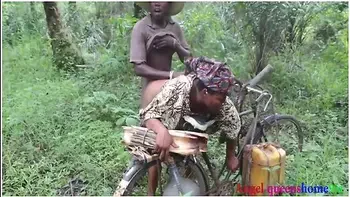 Some Where In Africa ,the Yoruba House Wife Bbw Caught Fucking By The Village Palm Wine Tapper On Her Way To Market, He Convince Her Because Of His Palm Wine And Fucked Her Rough On The Road Side. (
