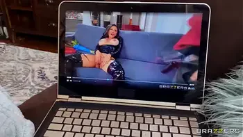 Stepmom Lacey's Helping Hand, Lacey Bender - full scene at http://zzfull.com/2