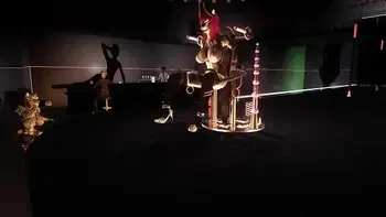 Ryo's Adventure: Red Robin Lounge - Machine Table