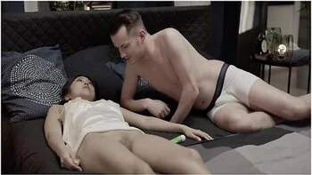 Emiri Momota, Sam Bourne And Freeuse Fantasy In Hot Asian Wife Gets Shut With A Cock In Her Mouth In Time Stop Sex Freeze Full