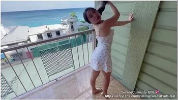 Yimingcuriosity依鸣 - Cuba Sex Vlog / Asian Chinese Slut Rough Blowjob And Doggy In Public!!