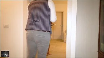 Mi Gets Fucked And Squirts On The Barman Because My Husband Wont Give Me Cock! Italian Dialogues With Eggs Out