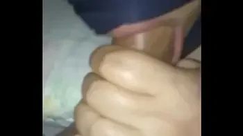 مصت زبي وشربت اللبن كله&اسمع تقولو احب لبن الزب