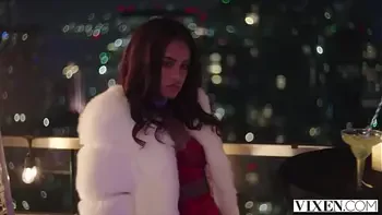 VIXEN Seductress Scarlit on the prowl finds Ariana & Manuel