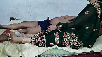 Desi Bhabhi Hot Sex Video - Fingering, Orgasm, Indian Aunty Fucking
