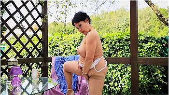 Scarlet Vladi In Bbw Nasty Granny Outdoor Masturbation