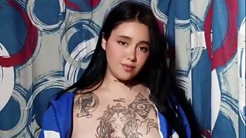 Virgin Masturbates For The First Time