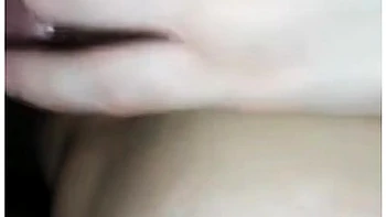 Elle Se Touche Pendant Que Je Suis Defonce Sont Petit Cul Bien Serre. Une Video Acheter = Dedicase