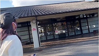 A Couple Having Sex In A Hot Spring! Licking The Penis Thickly With Sweat And Copulating