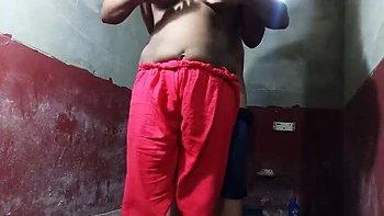 Desi Young Girl Hot Bathroom Sex With BF - Homemade Desi Teen Fuck