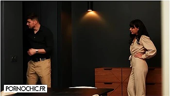 Tiffany Leiddi Sexhibe