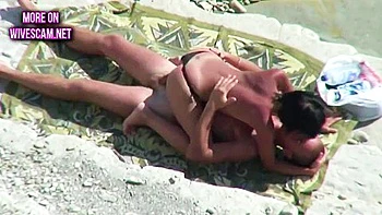Kama Sutra On The Beach Riding - Stepmommy