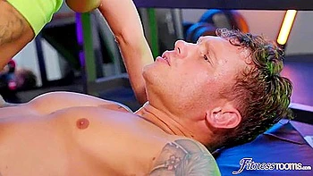 Mih Ninfetinhas Fiery Desire In An Ebony Gym Romance