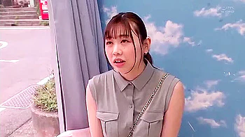 250531丈の長い服を着た奥様かわいいf3