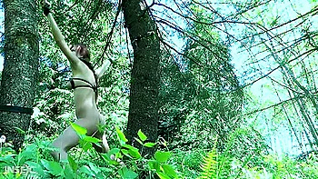 Scarlett Mae - Hitchhikers Guide To The Grave