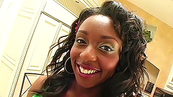 Ms Panther Is Fresh Off The Rack (720)