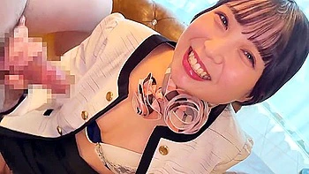 Amateur Pick-up! A Neat And Elegant Beauty Salon Staff Member Working At A Top Department Store! Her First Public Creampie! All 6 Girls In An Uncut Sex Specia
