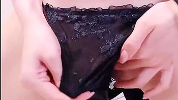 Cute beautiful girl erotic live chat