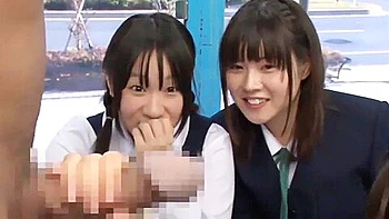 Amigas Japonesas Dispuestas A Todo - Amateur Sex