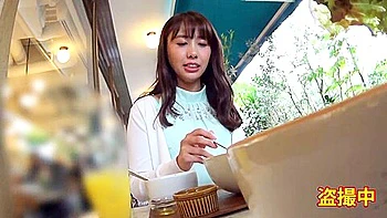 0000823 ガニ股騎乗位 セックス 立ちバックなどが含まれている