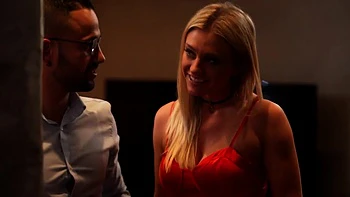 Kimber fucks her husband's financial adviser! - Jacquie et Michel TV